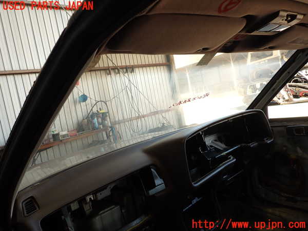 2UPJ-32841195]クラウン 4ドア ハードトップ(GS131)フロントガラス 中古 NSG M4G1_m0004.jpg