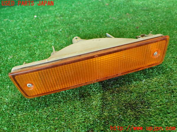 2UPJ-32841160]クラウン 4ドア ハードトップ(GS131)右ウィンカーレンズ 中古_m0001.jpg