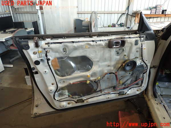 2UPJ-32841260]クラウン 4ドア ハードトップ(GS131)左前ドア 中古 NSG M5G8 43R-00012_m0004.jpg