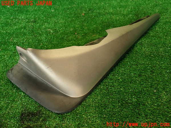 2UPJ-32841450]クラウン 4ドア ハードトップ(GS131)右フロントマッドガード(泥除け) 中古_m0001.jpg