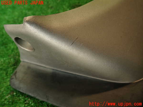 2UPJ-32841450]クラウン 4ドア ハードトップ(GS131)右フロントマッドガード(泥除け) 中古_m0002.jpg