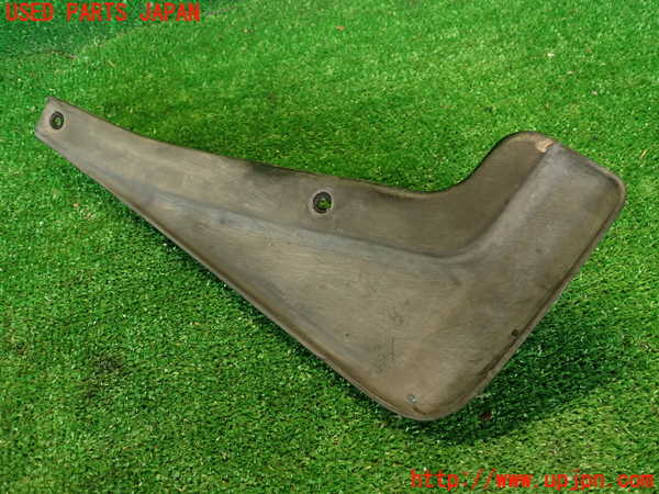 2UPJ-32841450]クラウン 4ドア ハードトップ(GS131)右フロントマッドガード(泥除け) 中古_m0005.jpg