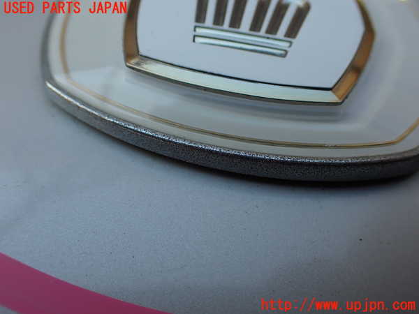 2UPJ-32841631]クラウン 4ドア ハードトップ(GS131)エンブレム1 中古_m0002.jpg