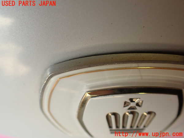 2UPJ-32841631]クラウン 4ドア ハードトップ(GS131)エンブレム1 中古_m0003.jpg
