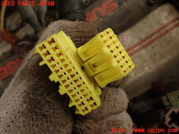 2UPJ-32842010]クラウン 4ドア ハードトップ(GS131)エンジン 1G-GZE 中古_m0003.jpg