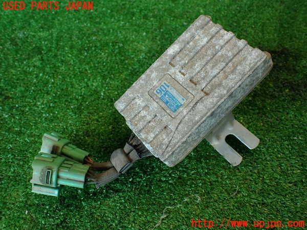 2UPJ-32842611]クラウン 4ドア ハードトップ(GS131)パワートランジスタ(イグナイター) 中古_m0001.jpg