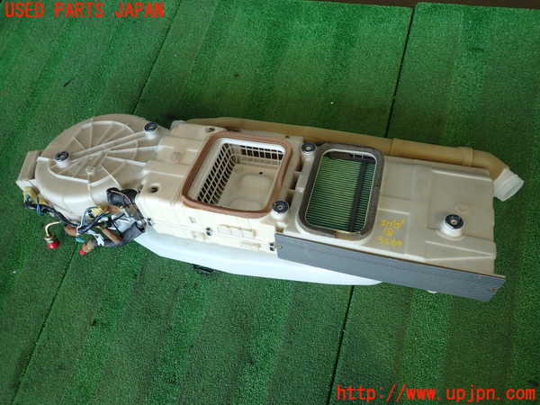 2UPJ-32846082]クラウン 4ドア ハードトップ(GS131)エバポレーター2(リヤ) 中古_m0001.jpg