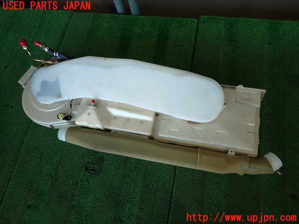 2UPJ-32846082]クラウン 4ドア ハードトップ(GS131)エバポレーター2(リヤ) 中古_m0002.jpg