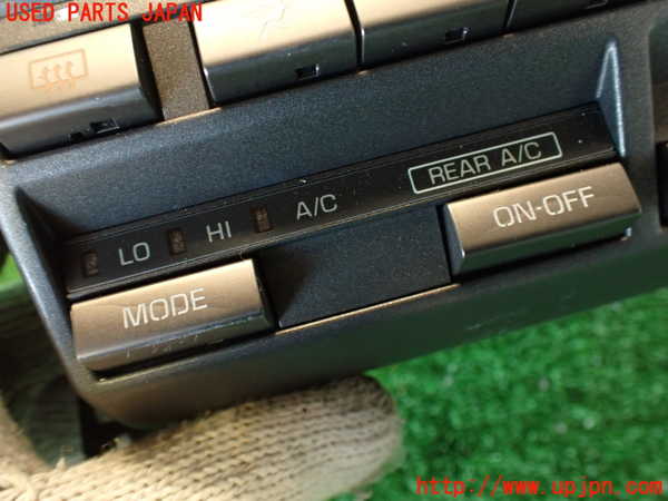 2UPJ-32846066]クラウン 4ドア ハードトップ(GS131)エアコンスイッチ1 中古_m0002.jpg