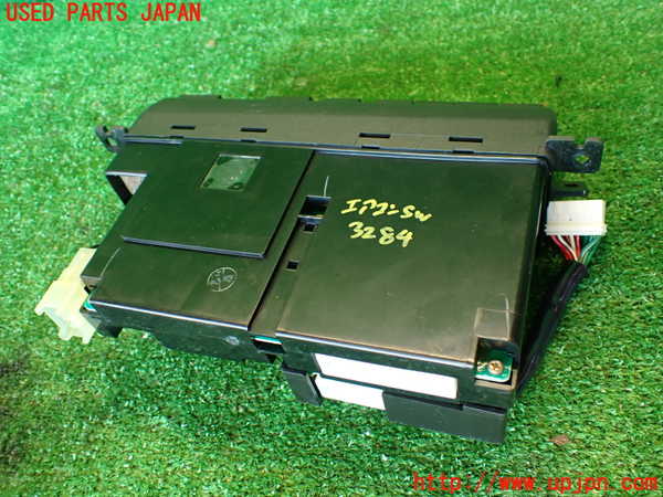 2UPJ-32846066]クラウン 4ドア ハードトップ(GS131)エアコンスイッチ1 中古_m0003.jpg