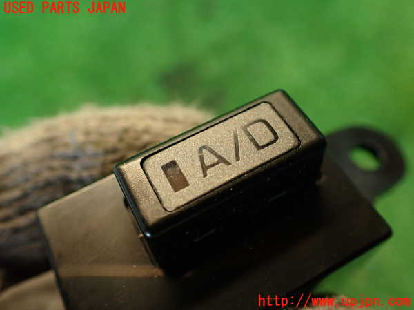 2UPJ-32846308]クラウン 4ドア ハードトップ(GS131)スイッチ3(A／D) 中古_m0002.jpg