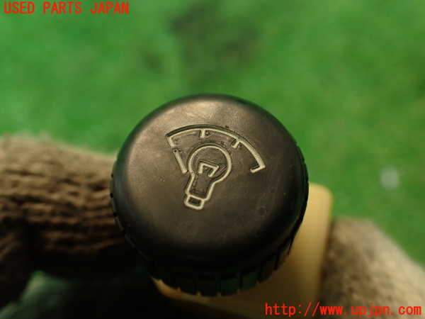 2UPJ-32846311]クラウン 4ドア ハードトップ(GS131)スイッチ6（メーター照度） 中古_m0002.jpg