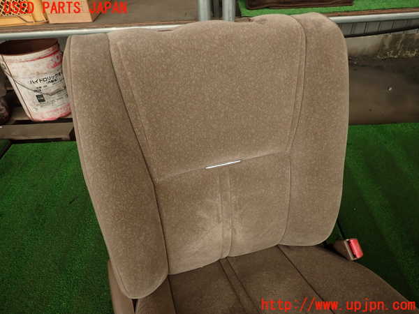 2UPJ-32847035]クラウン 4ドア ハードトップ(GS131)運転席シート 中古_m0001.jpg