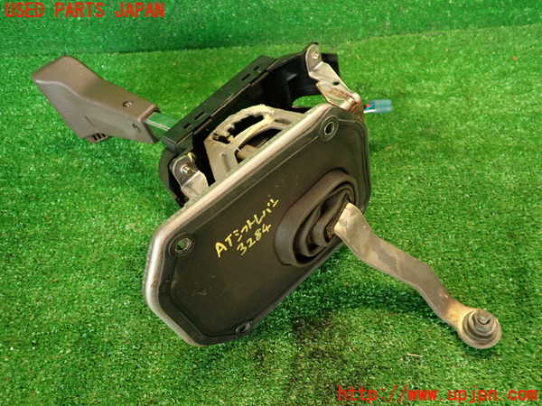 2UPJ-32847555]クラウン 4ドア ハードトップ(GS131)ATシフトレバー 中古_m0002.jpg