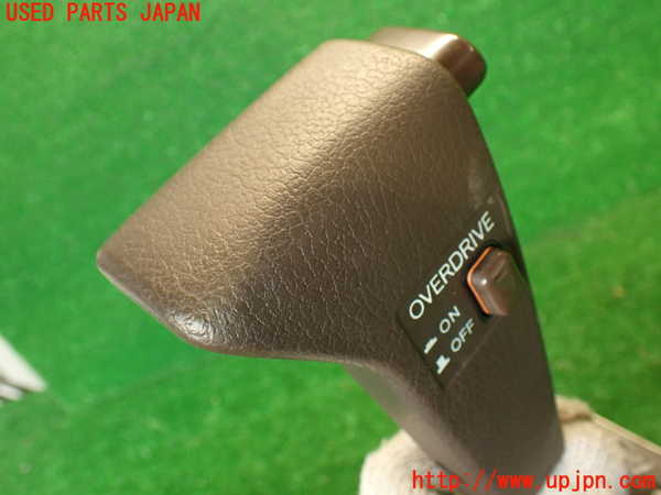 2UPJ-32847555]クラウン 4ドア ハードトップ(GS131)ATシフトレバー 中古_m0003.jpg