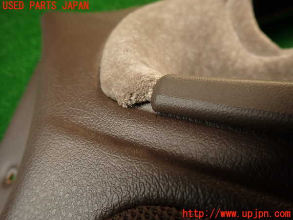 2UPJ-32841234]クラウン 4ドア ハードトップ(GS131)右前ドア内張り 中古_m0002.jpg