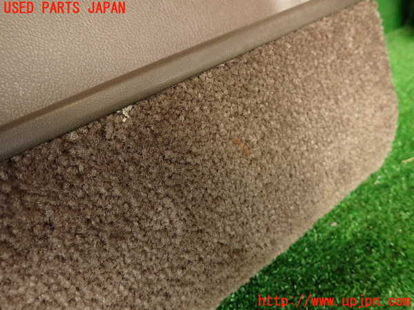 2UPJ-32841264]クラウン 4ドア ハードトップ(GS131)左前ドア内張り 中古_m0003.jpg
