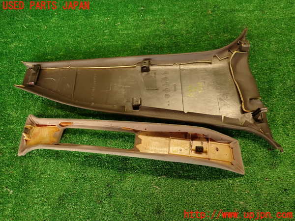 2UPJ-32847670]クラウン 4ドア ハードトップ(GS131)左センターピラートリム 中古_m0004.jpg