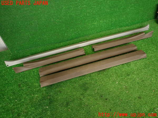 2UPJ-32847740]クラウン 4ドア ハードトップ(GS131)スカッフプレート 中古_m0001.jpg