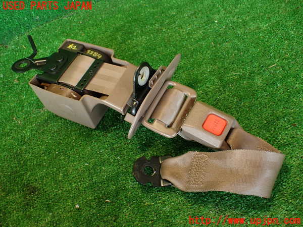 2UPJ-32847155]クラウン 4ドア ハードトップ(GS131)右2列目シートベルト 中古_m0003.jpg