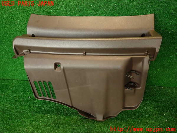 2UPJ-32847691]クラウン 4ドア ハードトップ(GS131)内装トリム類1 中古_m0001.jpg