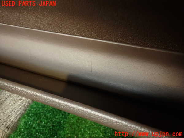 2UPJ-32847691]クラウン 4ドア ハードトップ(GS131)内装トリム類1 中古_m0004.jpg