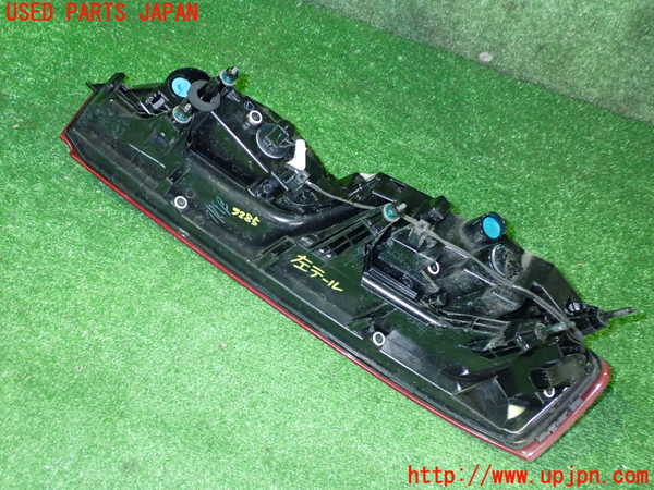 2UPJ-32851536]シボレー・カマロ コンバーチブル(A1XC)左テールランプ 中古_m0002.jpg