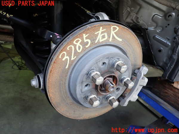 2UPJ-32854300]シボレー・カマロ コンバーチブル(A1XC)右リアナックルハブ 中古_m0001.jpg