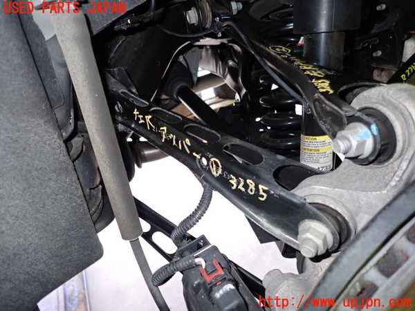 2UPJ-32855156]シボレー・カマロ コンバーチブル(A1XC)左リアアッパーアーム1 中古_m0001.jpg
