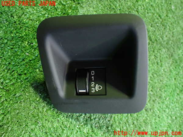 2UPJ-32856307]シボレー・カマロ コンバーチブル(A1XC)スイッチ2 (ヘッドライトレベライザー) 中古_m0001.jpg