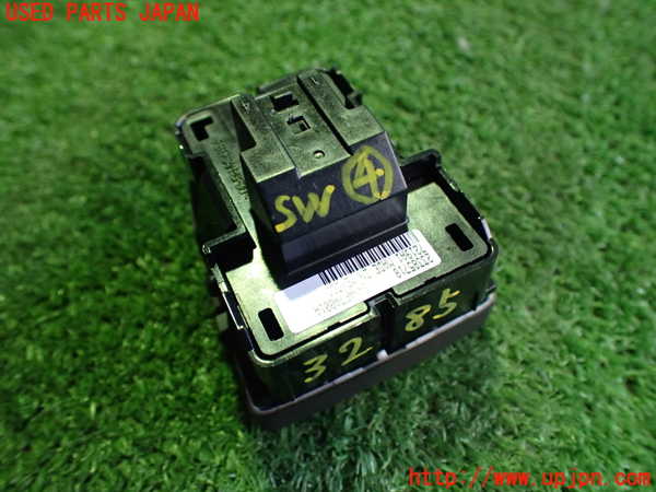 2UPJ-32856309]シボレー・カマロ コンバーチブル(A1XC)スイッチ4 (ESC OFF/走行モード) 中古_m0002.jpg