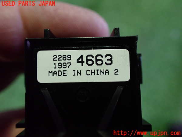 2UPJ-32856310]シボレー・カマロ コンバーチブル(A1XC)スイッチ5 (電動パーキングブレーキ) 中古_m0004.jpg