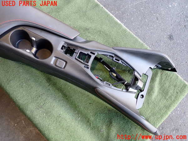 2UPJ-32857540]シボレー・カマロ コンバーチブル(A1XC)センターコンソール 中古_m0002.jpg