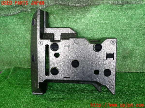 2UPJ-32857773]シボレー・カマロ コンバーチブル(A1XC)ラゲッジトレイ3 中古_m0002.jpg