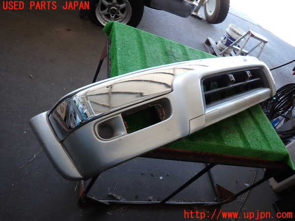 2UPJ-32861010]ハイラックスサーフ(KZN185W)フロントバンパー 中古_m0001.jpg