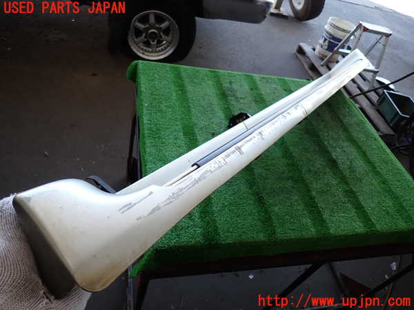 2UPJ-32861390]ハイラックスサーフ(KZN185W)右サイドステップ 中古_m0003.jpg