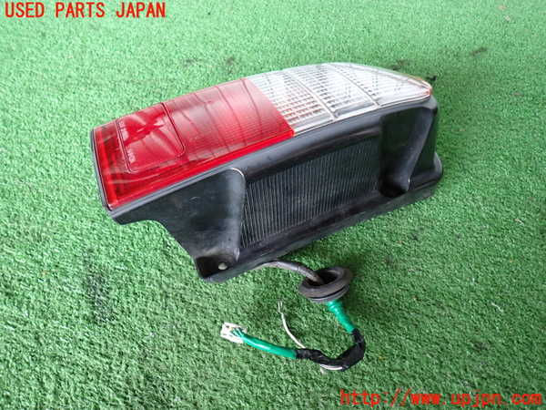 2UPJ-32861536]ハイラックスサーフ(KZN185W)左テールランプ 中古_m0003.jpg