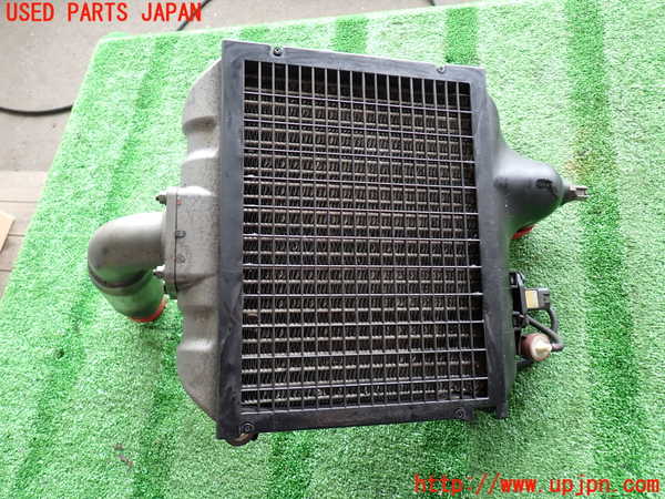 2UPJ-32862451]ハイラックスサーフ(KZN185W)インタークーラー1 中古_m0002.jpg
