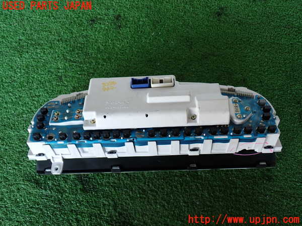 5UPJ-32866170]ハイラックスサーフ(KZN185W)スピードメーター 中古_m0003.jpg