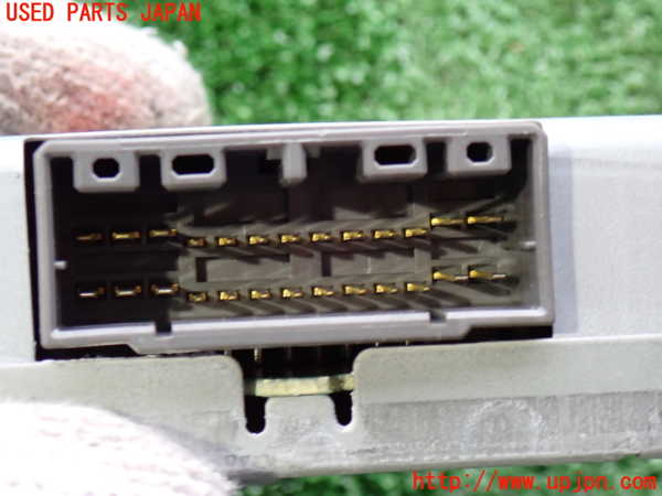 2UPJ-32866146]ハイラックスサーフ(KZN185W)コンピューター1 (4WD CONTROL) 中古_m0002.jpg
