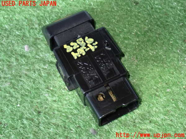 2UPJ-32866290]ハイラックスサーフ(KZN185W)ハザードスイッチ 中古_m0002.jpg