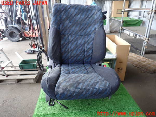 2UPJ-32867035]ハイラックスサーフ(KZN185W)運転席シート 中古_m0001.jpg