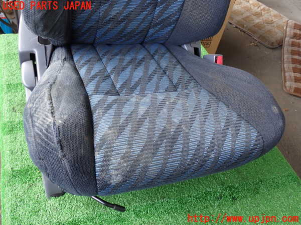 2UPJ-32867035]ハイラックスサーフ(KZN185W)運転席シート 中古_m0002.jpg