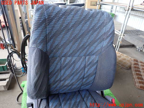 2UPJ-32867035]ハイラックスサーフ(KZN185W)運転席シート 中古_m0003.jpg