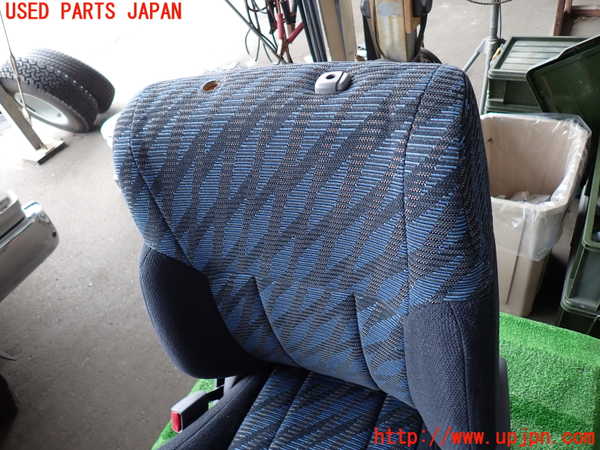 2UPJ-32867065]ハイラックスサーフ(KZN185W)助手席シート 中古_m0003.jpg