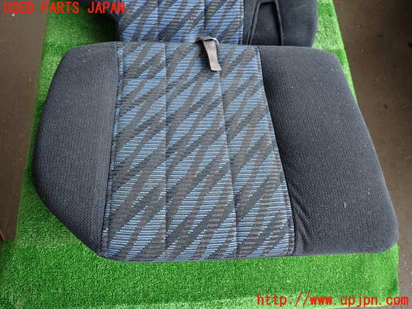 2UPJ-32867405]ハイラックスサーフ(KZN185W)右リアシート 中古_m0002.jpg