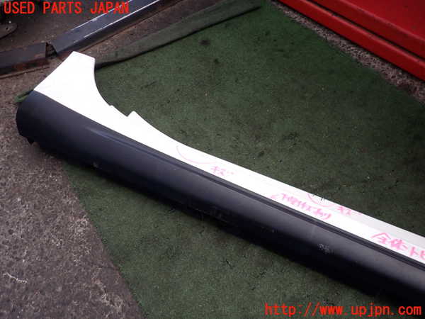 2UPJ-32871390]マセラティ・ギブリ(MG30A)右サイドステップ 中古_m0003.jpg