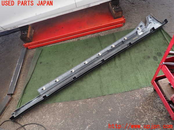 2UPJ-32871390]マセラティ・ギブリ(MG30A)右サイドステップ 中古_m0005.jpg