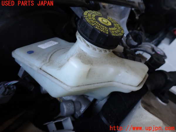 2UPJ-32874050]マセラティ・ギブリ(MG30A)ブレーキマスターシリンダー 中古_m0001.jpg