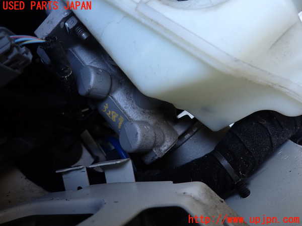2UPJ-32874050]マセラティ・ギブリ(MG30A)ブレーキマスターシリンダー 中古_m0002.jpg